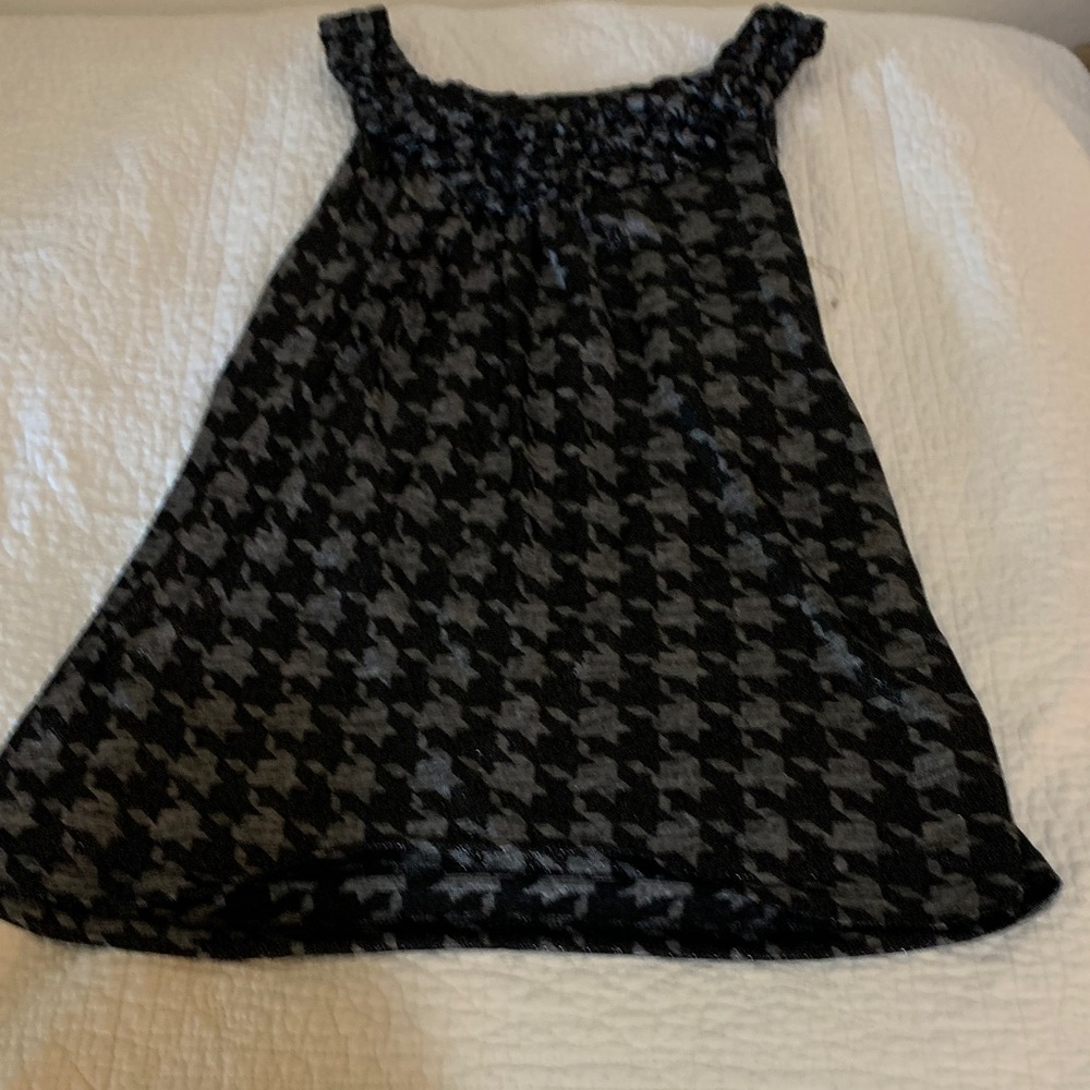 New Directions Black and Gray Houndstooth Tank Top